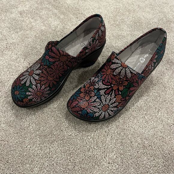 Jambu Women's Sport Wedge Design Shoe Clog Comfort Size 8.5 Floral Multi Color - Picture 1 of 7